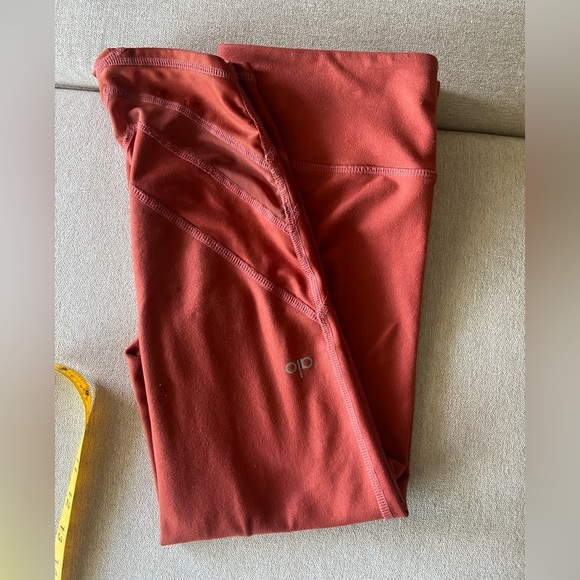 ALO Yoga Pants - ALO leggings